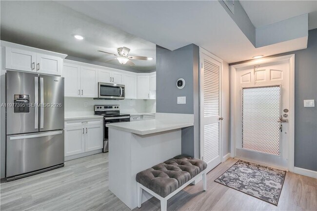 property at 681 S Hollybrook Dr