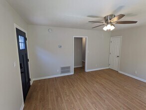 5-25 Woodrow Ave in Asheville, NC - Building Photo - Building Photo