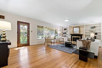 97 Snowden Ave in Atherton, CA - Building Photo - Building Photo