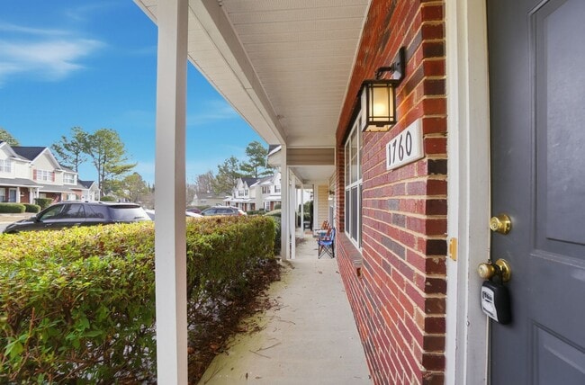 1760 Forest Side Ln in Charlotte, NC - Building Photo - Building Photo