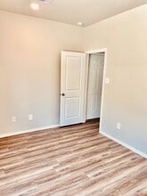 11720 White Cedar St in Willis, TX - Building Photo - Building Photo