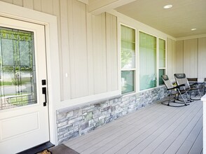 210 W Land Dr in Kalispell, MT - Building Photo - Building Photo