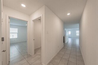 6429 Becker Ave in Fort Worth, TX - Building Photo - Building Photo
