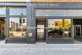 231 E College Ave in Appleton, WI - Building Photo - Building Photo