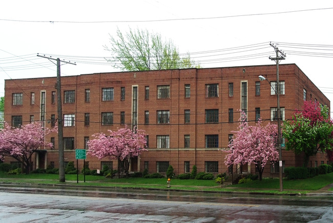 Yellowstone Place in Cleveland Heights, OH - Building Photo - Building Photo