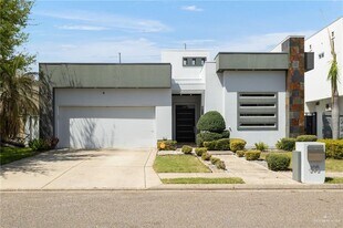 20 Mockingbird Ave in Mission, TX - Building Photo