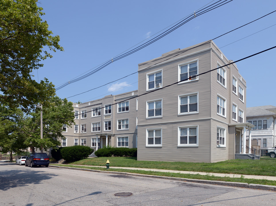 Southlawn Palm Apartments in Providence, RI - Foto de edificio