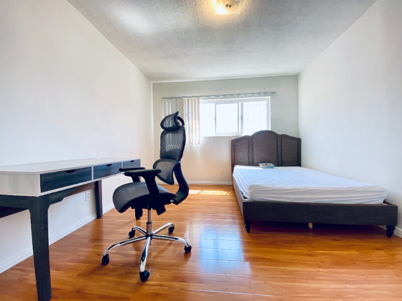 11510 Ohio Ave in Los Angeles, CA - Building Photo