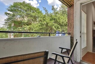 700 S 1st St, Unit 203 in Austin, TX - Building Photo - Building Photo