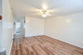 2805 Cobalt Dr in Clarksville, TN - Building Photo - Building Photo