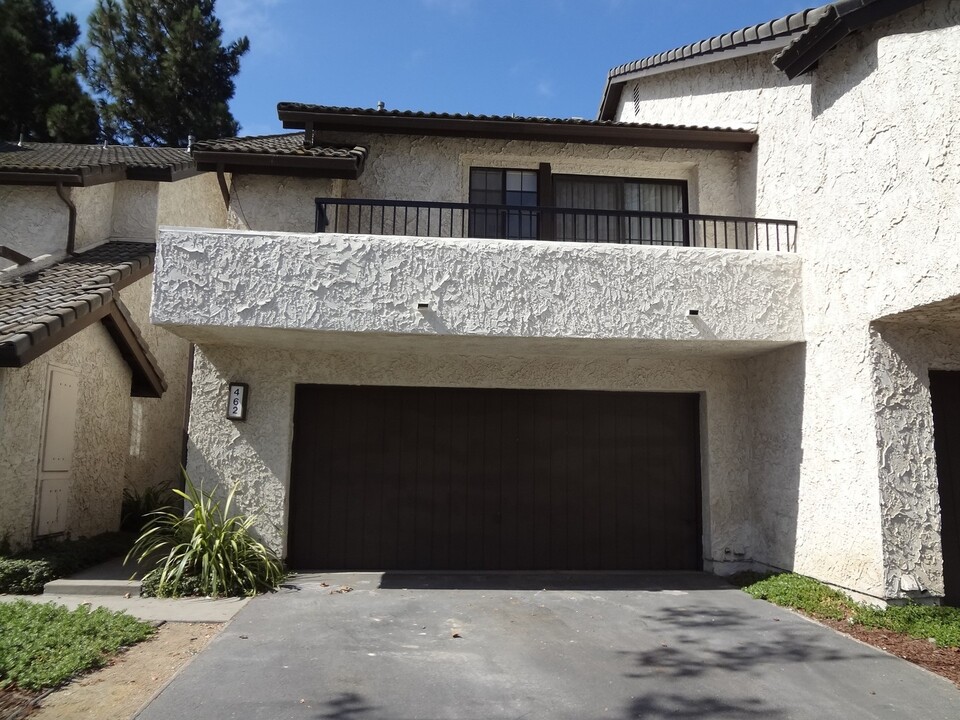 462 N Center Ct in Santa Maria, CA - Building Photo