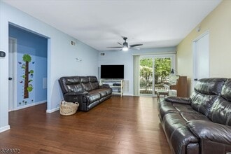 56 Maple Ln in Mount Arlington, NJ - Building Photo - Building Photo