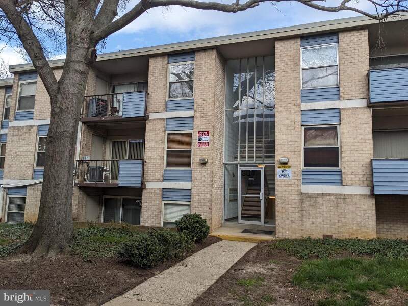 3819 St Barnabas Rd in Hillcrest Heights, MD - Building Photo