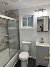 12 Ingram Ave, Unit 1 in Pittsburgh, PA - Building Photo - Building Photo