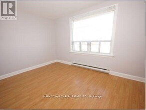 6-6 Croydon Rd in Toronto, ON - Building Photo - Building Photo