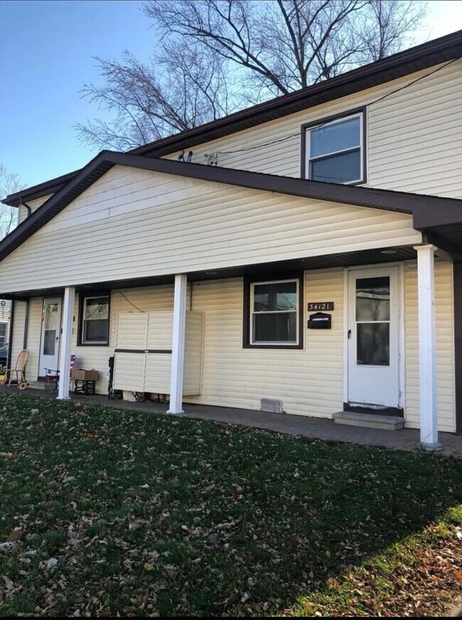 property at 34121 Decatur Ct