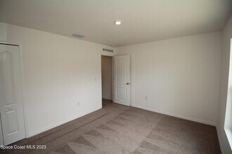 147 Franzing St in Palm Bay, FL - Building Photo - Building Photo