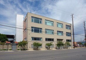 South End Lofts in San Antonio, TX - Building Photo