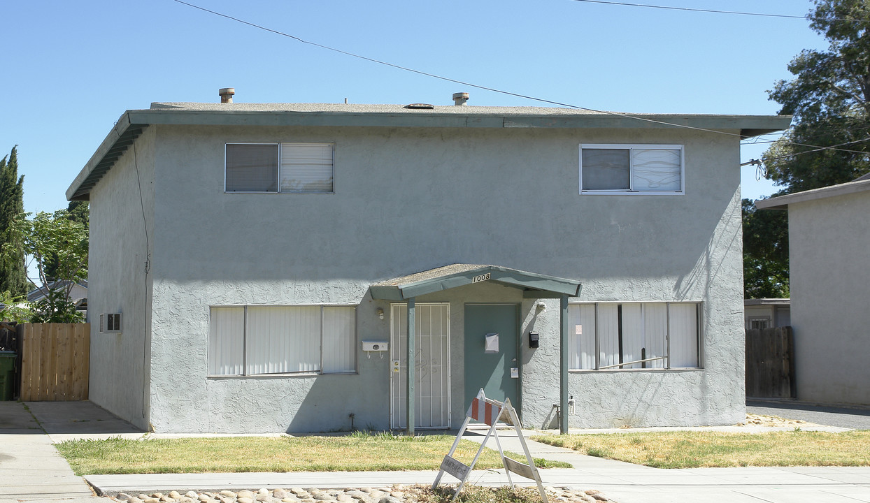 1008 W 7th St in Antioch, CA - Building Photo