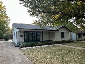 4711 Fairview Dr in Austin, TX - Building Photo - Building Photo