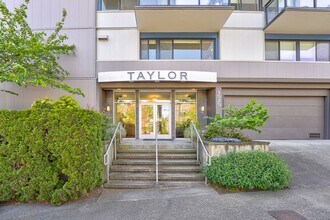 1525 Taylor Ave N in Seattle, WA - Building Photo - Building Photo