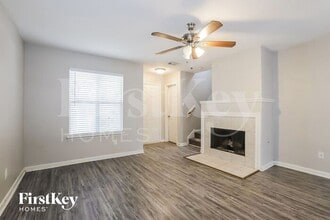 411 Remington Creek Dr in Houston, TX - Building Photo - Building Photo