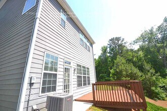 502 Whitney Way, Unit B in Canton, GA - Foto de edificio - Building Photo