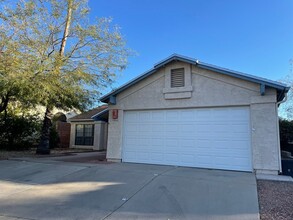 5361 W Eaglestone Loop in Tucson, AZ - Building Photo - Building Photo