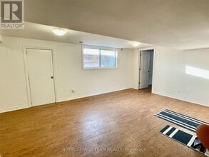 1627 Chaucer Ave in Ottawa, ON - Building Photo - Building Photo