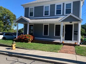 7 Cordage St, Unit 7CordageStApt-1 in Plymouth, MA - Building Photo