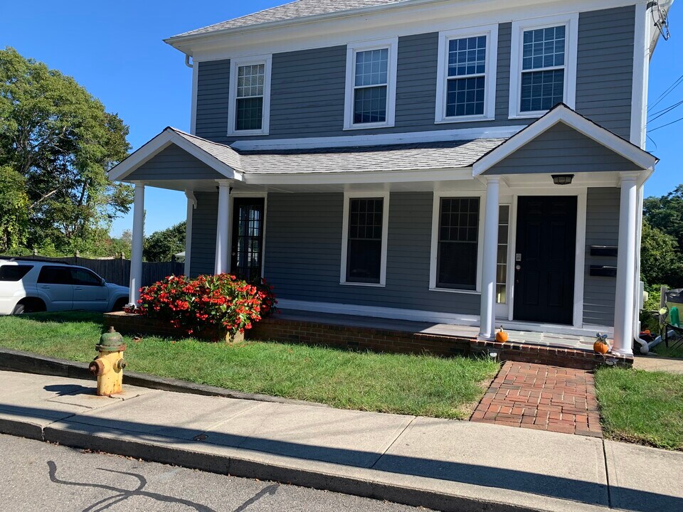 7 Cordage St, Unit 7CordageStApt-1 in Plymouth, MA - Building Photo