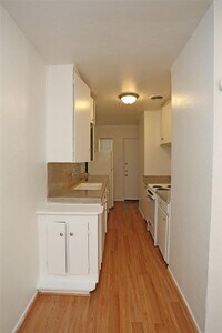 1615 Wentworth St photo'