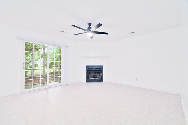 7955 Edgebrook Cir in North Charleston, SC - Building Photo - Building Photo
