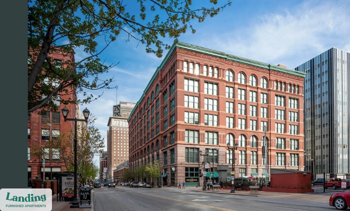 1000 Washington Ave in St. Louis, MO - Building Photo