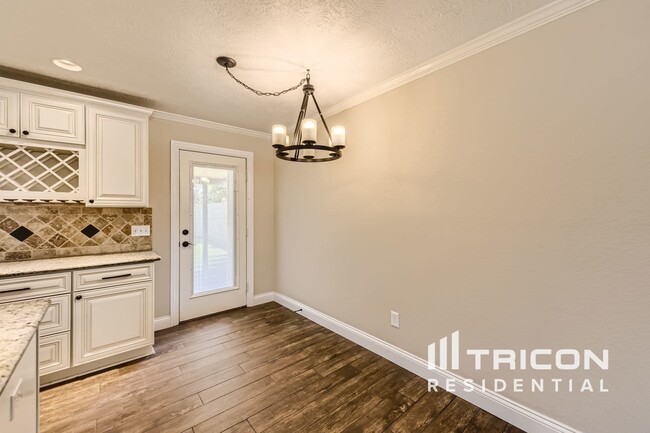 2516 Redfish Dr in Texas City, TX - Building Photo - Building Photo
