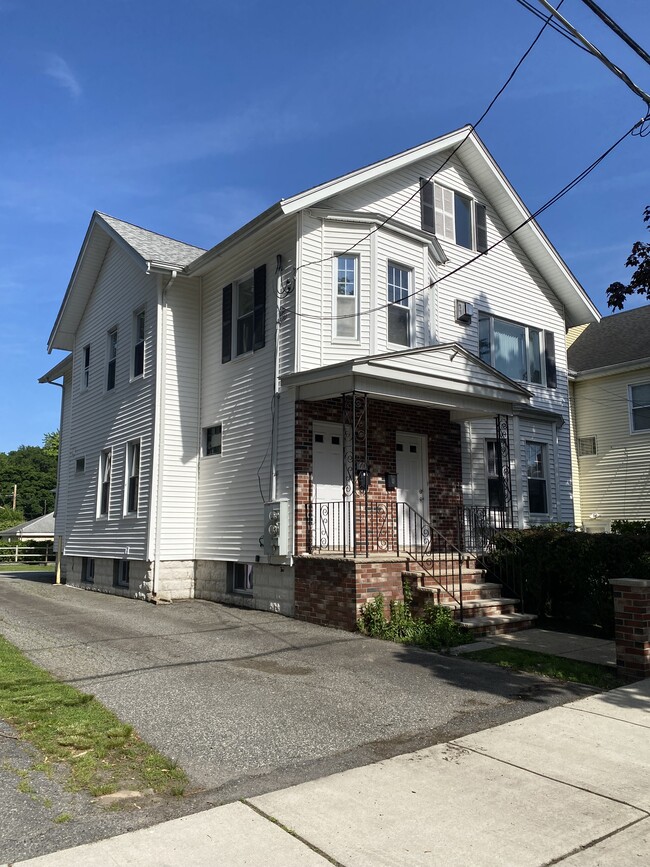 60 Auburn St, Unit 1