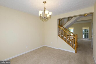 210 Nob Hill Way in Odenton, MD - Building Photo - Building Photo