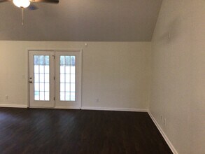 126 Aquinnah Dr in Pooler, GA - Foto de edificio - Building Photo