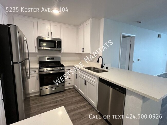 5235 Kester Ave in Los Angeles, CA - Building Photo - Building Photo