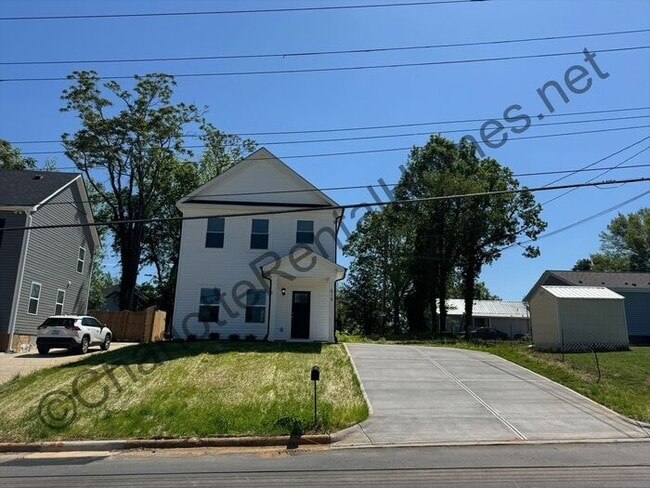 property at 619 1st St SW
