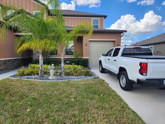 9434 Channing Hill Dr, Unit MIL Suite in Sun City Center, FL - Building Photo - Building Photo