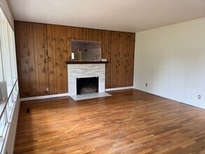 1433 Parnell Dr in Eugene, OR - Building Photo - Building Photo