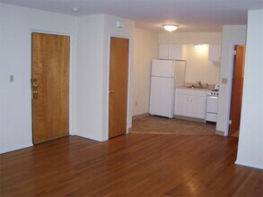 545 Howell Ave, Unit 6 in Cincinnati, OH - Foto de edificio - Building Photo