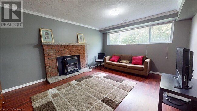 property at 442 Blythwood Pl