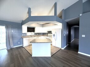 302 NW 2nd Pl in Cape Coral, FL - Building Photo - Building Photo