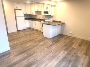 2519 S 300 E, Unit Apt 14 in Salt Lake City, UT - Building Photo - Building Photo