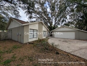 1404 Wildrose Dr in Lutz, FL - Building Photo - Building Photo