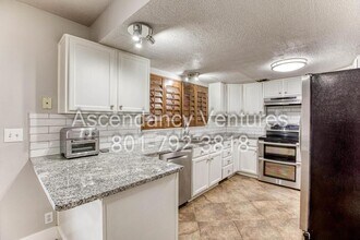 745 E 3 Fountains Cir in Murray, UT - Building Photo - Building Photo