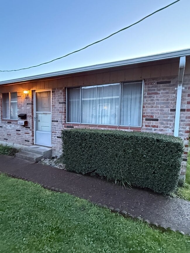 property at 2109 E 8th St