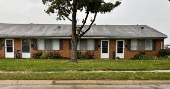 1233 Uhlwood Dr in Miamisburg, OH - Building Photo